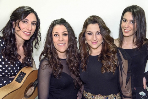  Las Migas: Alba Carmona, Marta Robles, Alicia Grillo et le violon de Roser Loscos. 
