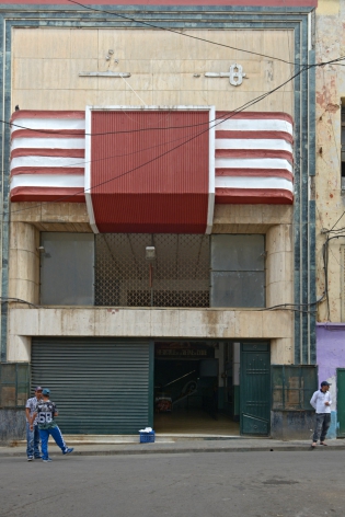  Cinéma ex Century, aujourd'hui Hoggar (rue Djillailli)